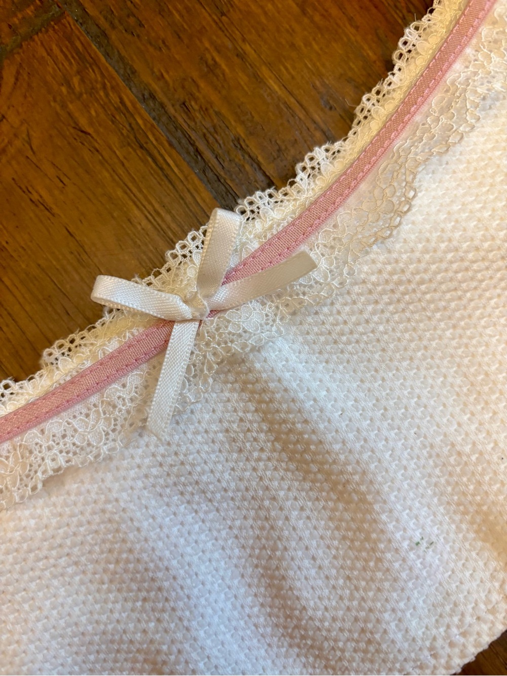Frankie’s bikinis x Gigi HADID white waffle bikini set - Picture 5 of 14